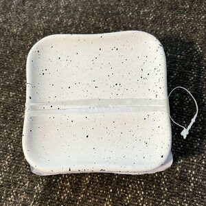 NWT 4 Speckled Ceramic Stoneware Plates